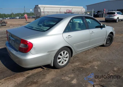 2003 Toyota Camry Xle from USA, damaged, VIN 4T1BE32K83U256888